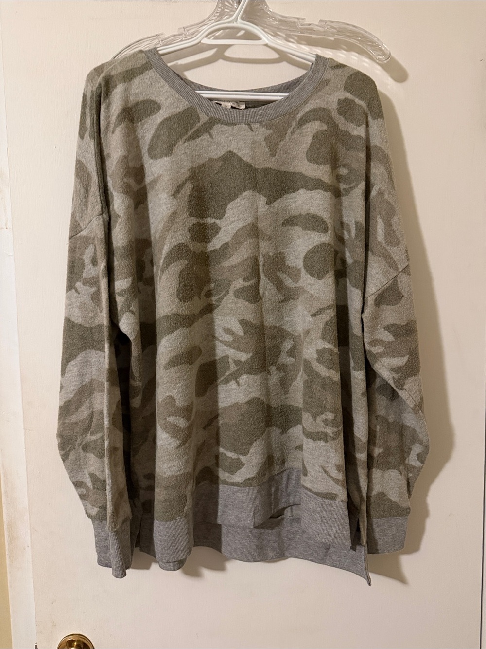 nine britton Olive and Gray Camo Pullover Sweatshirt